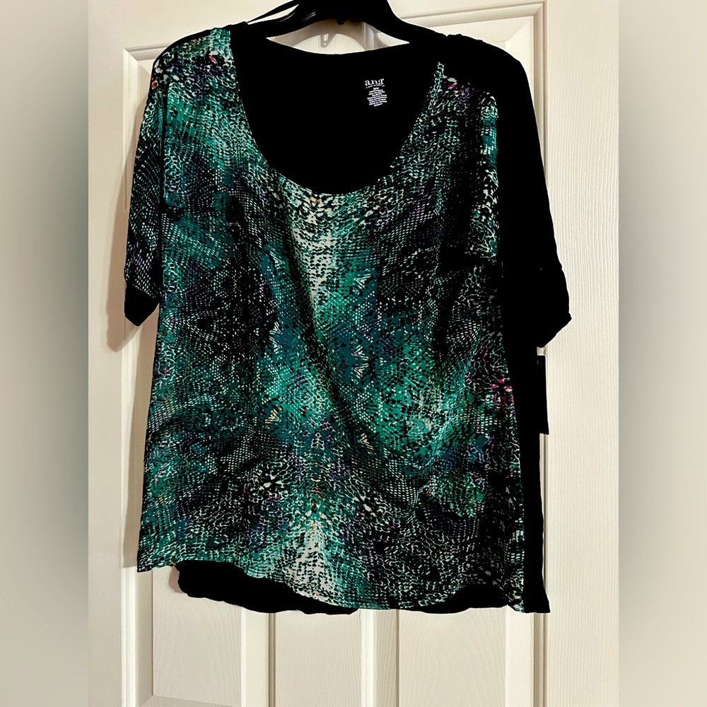 Modern top
